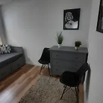 Apartament M&R Trzy Sypialnie, Salon, Garaz Apartamento *